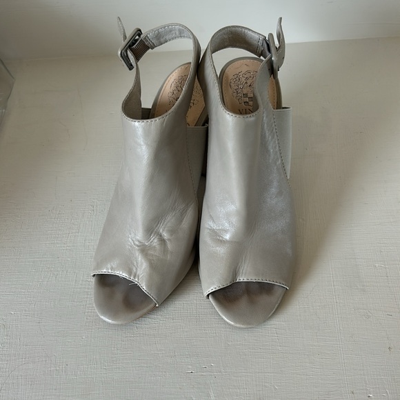 Vince Camuto open toe, sling back heels - Picture 9 of 9